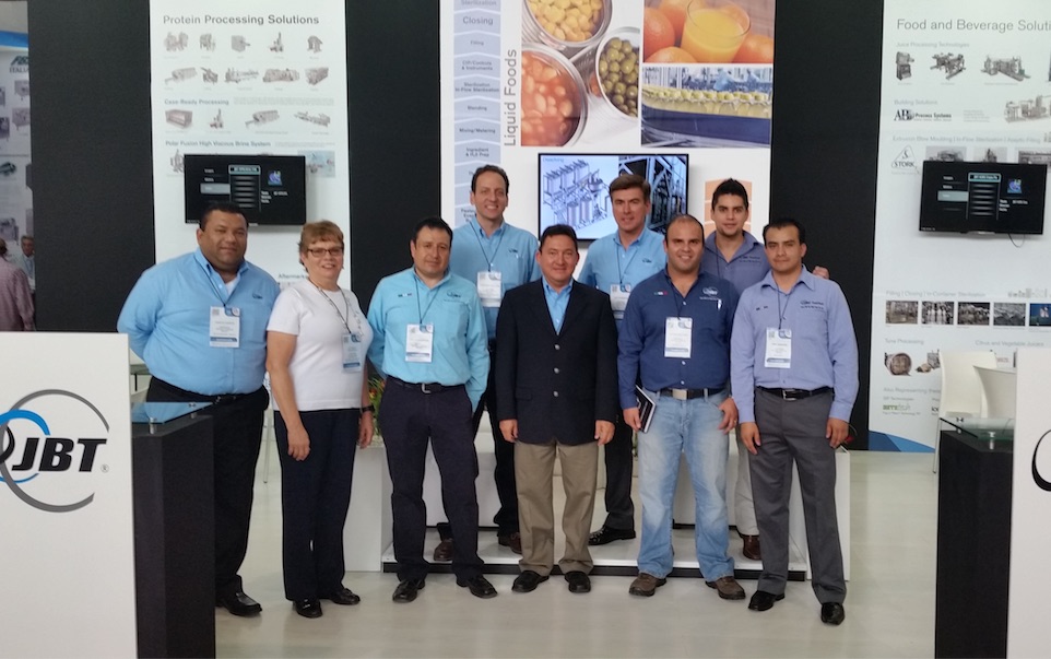 Jorge Brito (center) with the JBT Mexico team at Expo Pack 2016